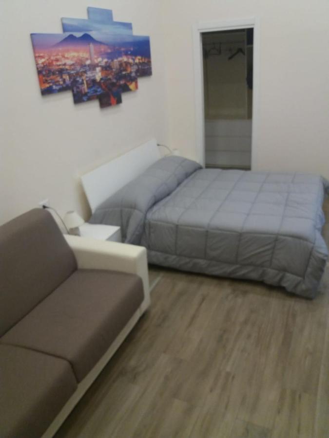 Garibaldi Station 2Punto0 Bed and Breakfast Napels Buitenkant foto